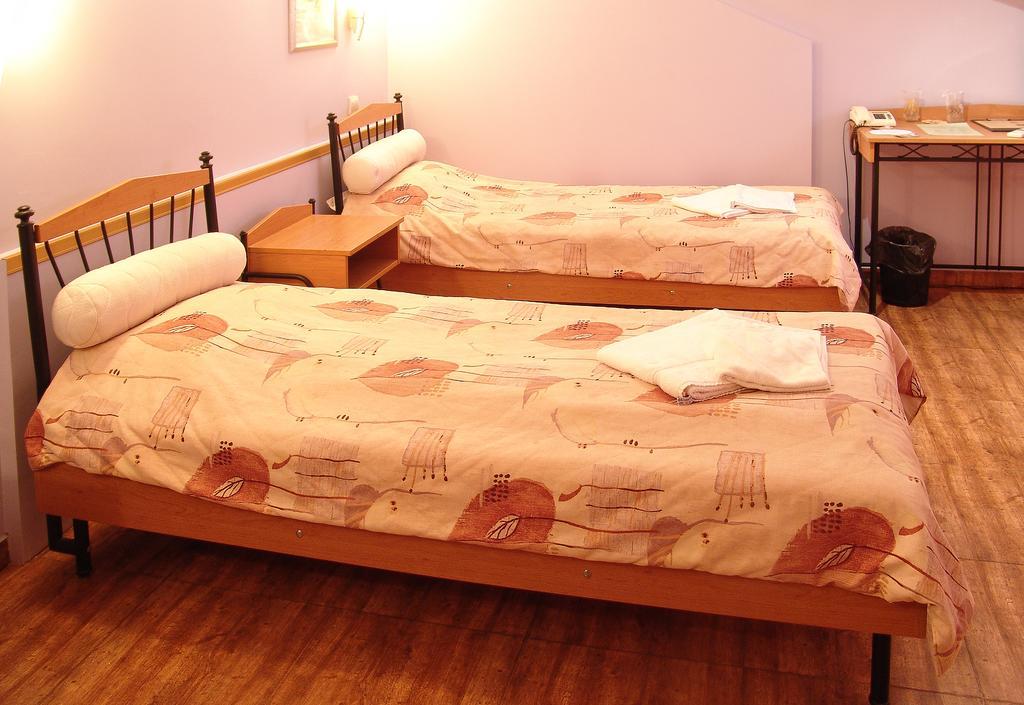 Central Family Hotel Haskovo Quarto foto