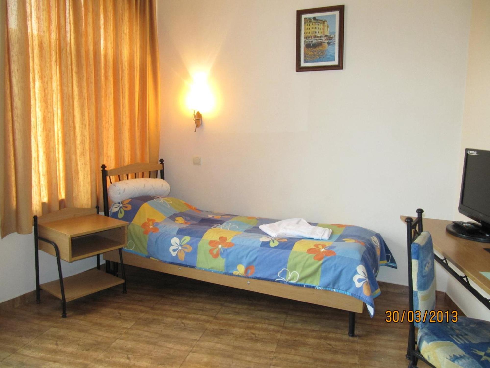 Central Family Hotel Haskovo Quarto foto